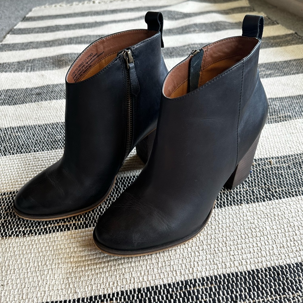 BP Lance block heel bootie Sz 10